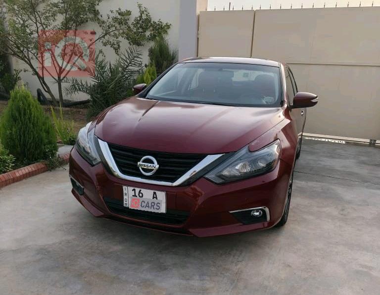 نيسان ألتيما